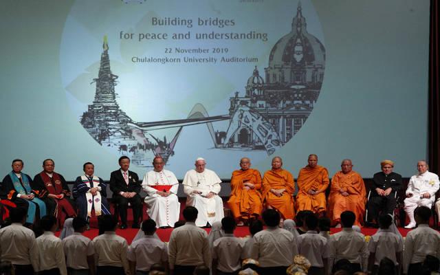 81535_web1_2019-11-22-WEB-Pope_Thai_religious_leaders
